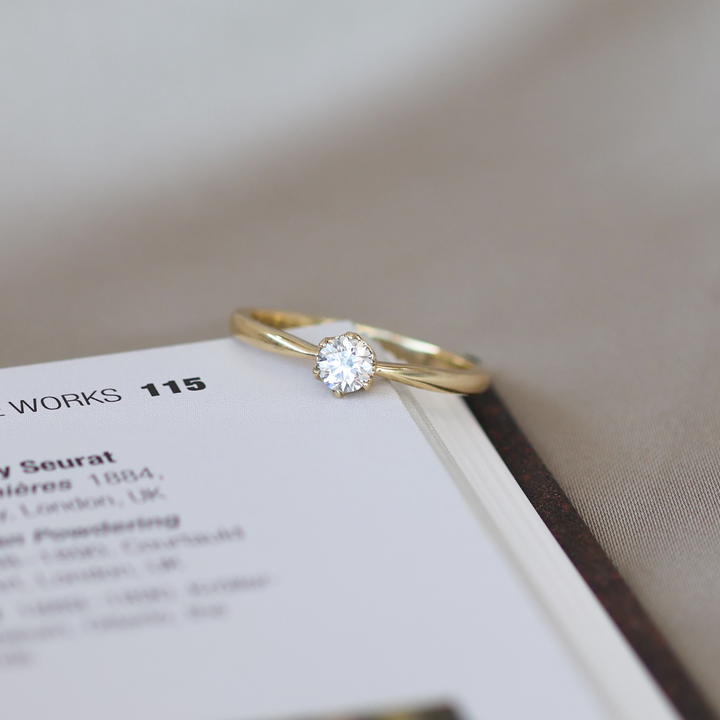 Anillo Compromiso Solitario Olivia