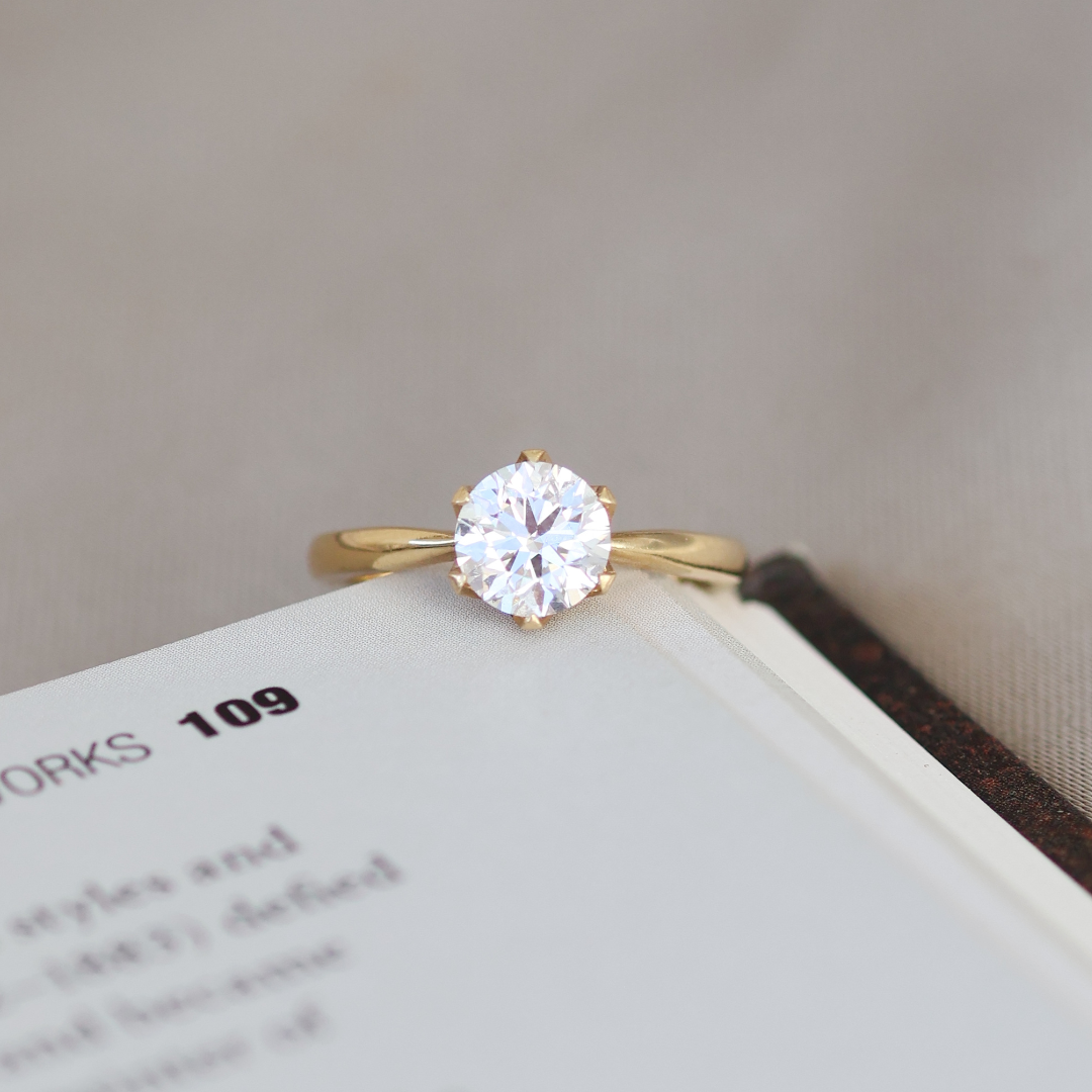 Anillo Compromiso Solitario Olivia