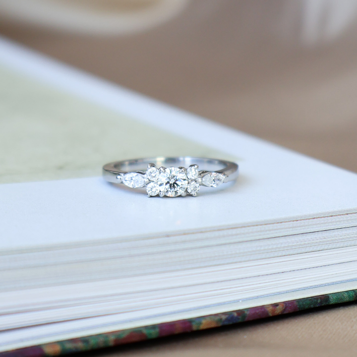 Anillo Compromiso Flora