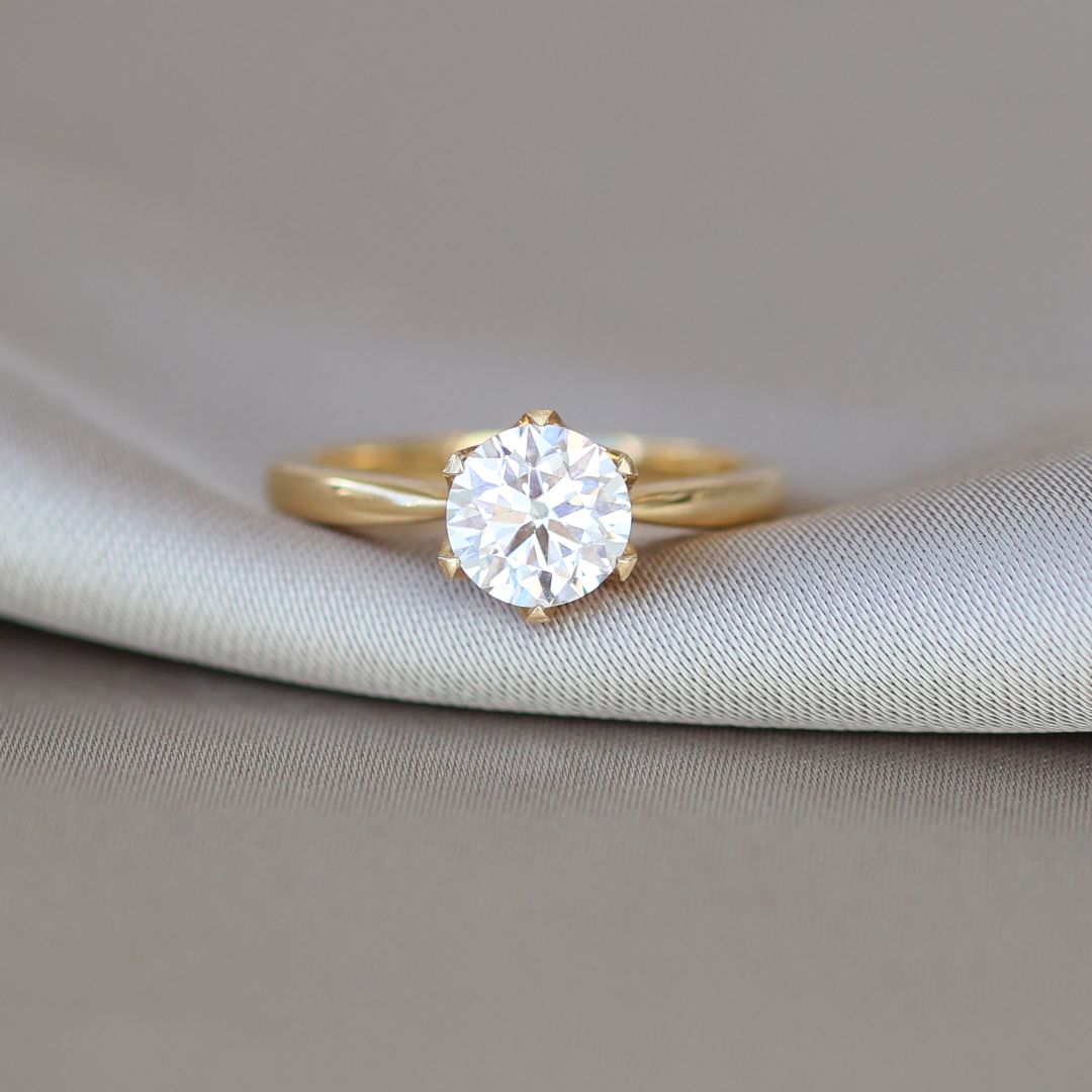 Anillo Compromiso Solitario Olivia