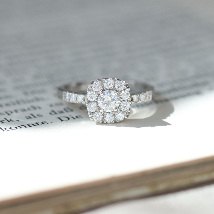 Anillo Compromiso Halo Cuadrado
