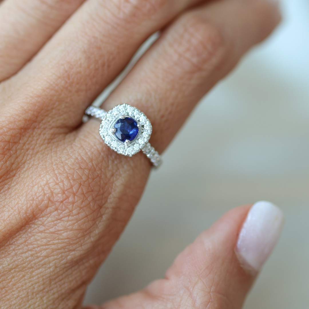 ANILLO COMPROMISO ZAFIRO CUADRADO