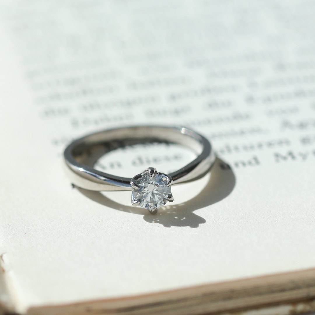 Anillo Compromiso Solitario Olivia