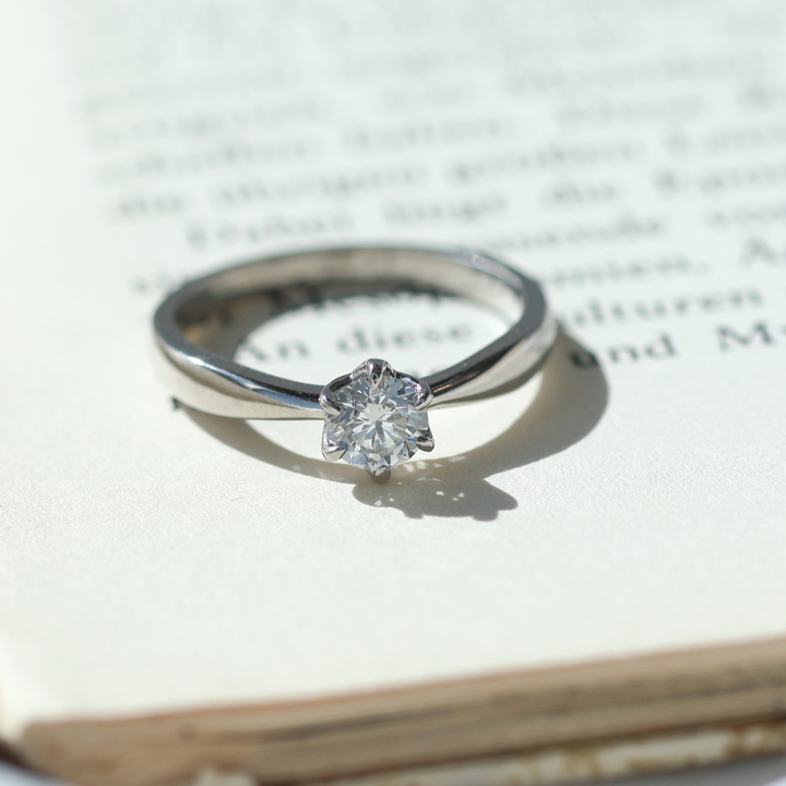 Anillo Compromiso Solitario Olivia