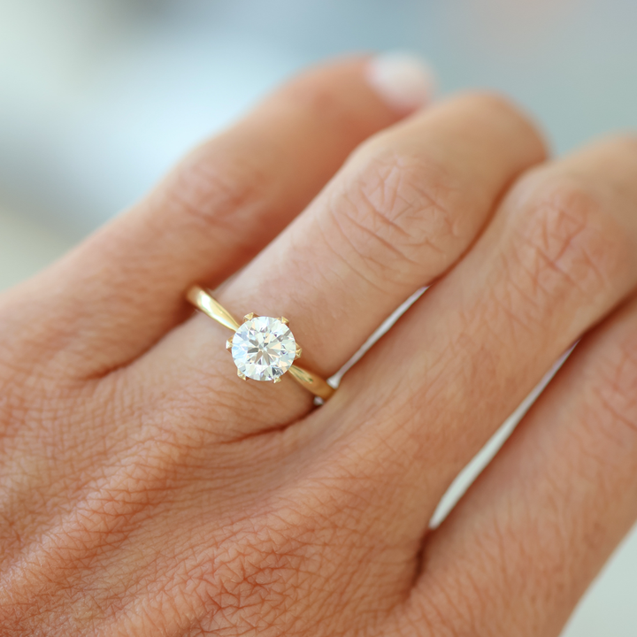Anillo Compromiso Solitario Olivia