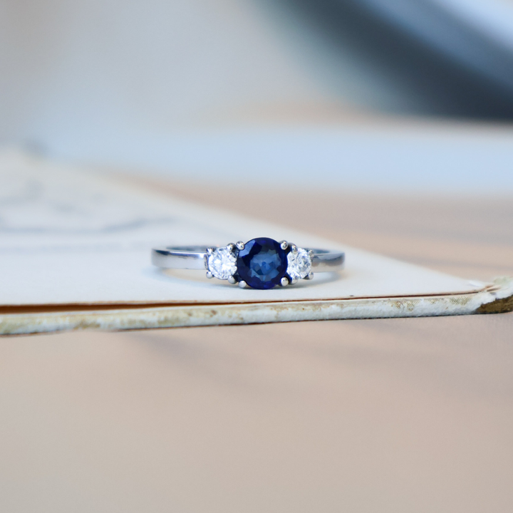 ANILLO COMPROMISO PRINCESS ZAFIRO