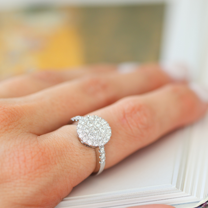 ANILLO COMPROMISO HALO FLOR