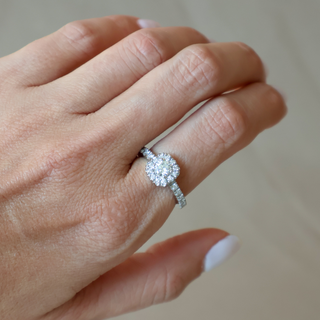Anillo Compromiso Halo Diamante