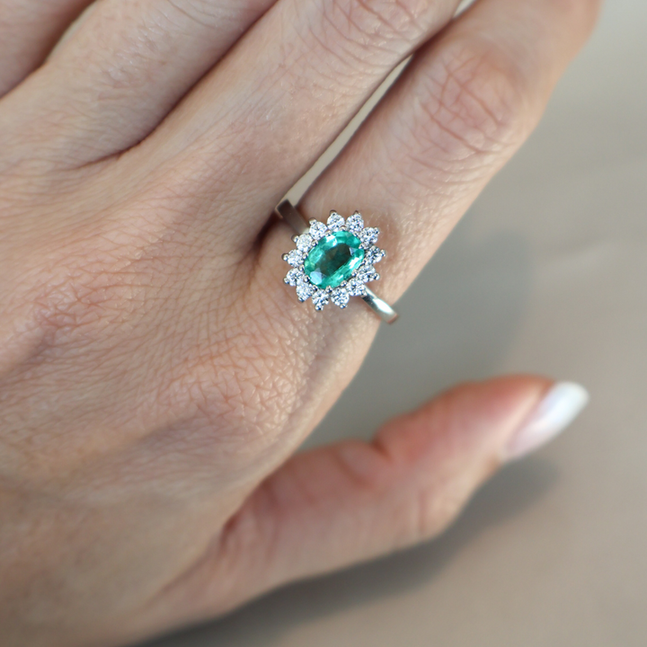 ANILLO COMPROMISO SOLITARIO ESMERALDA