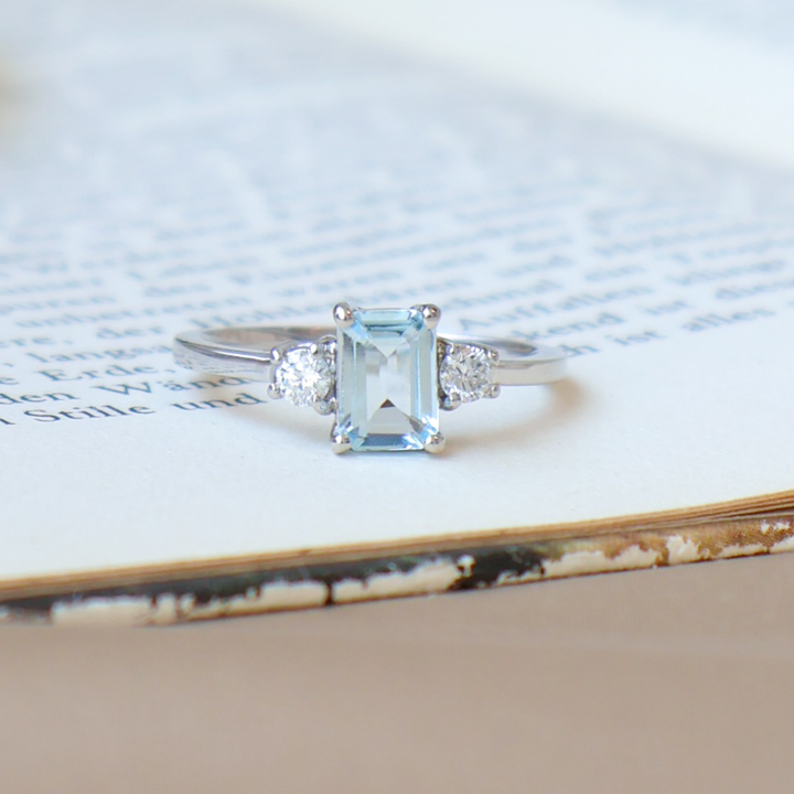 ANILLO AGUAMARINA Y PLATINO