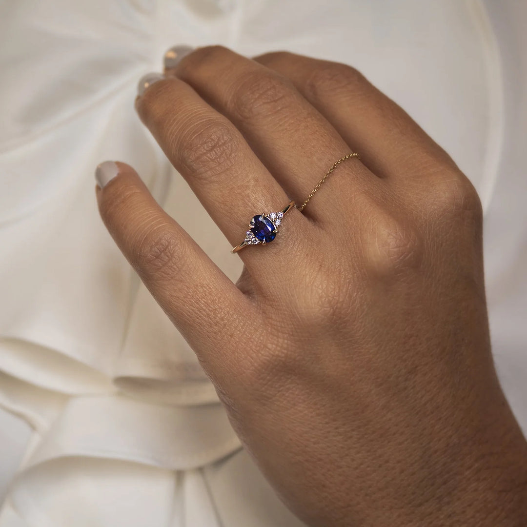 ANILLO ZAFIRO Y ORO