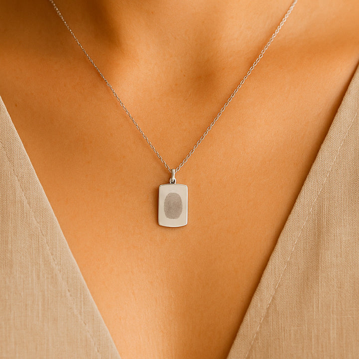 COLLAR PLACA ORIGEN GRABADO PLATINO